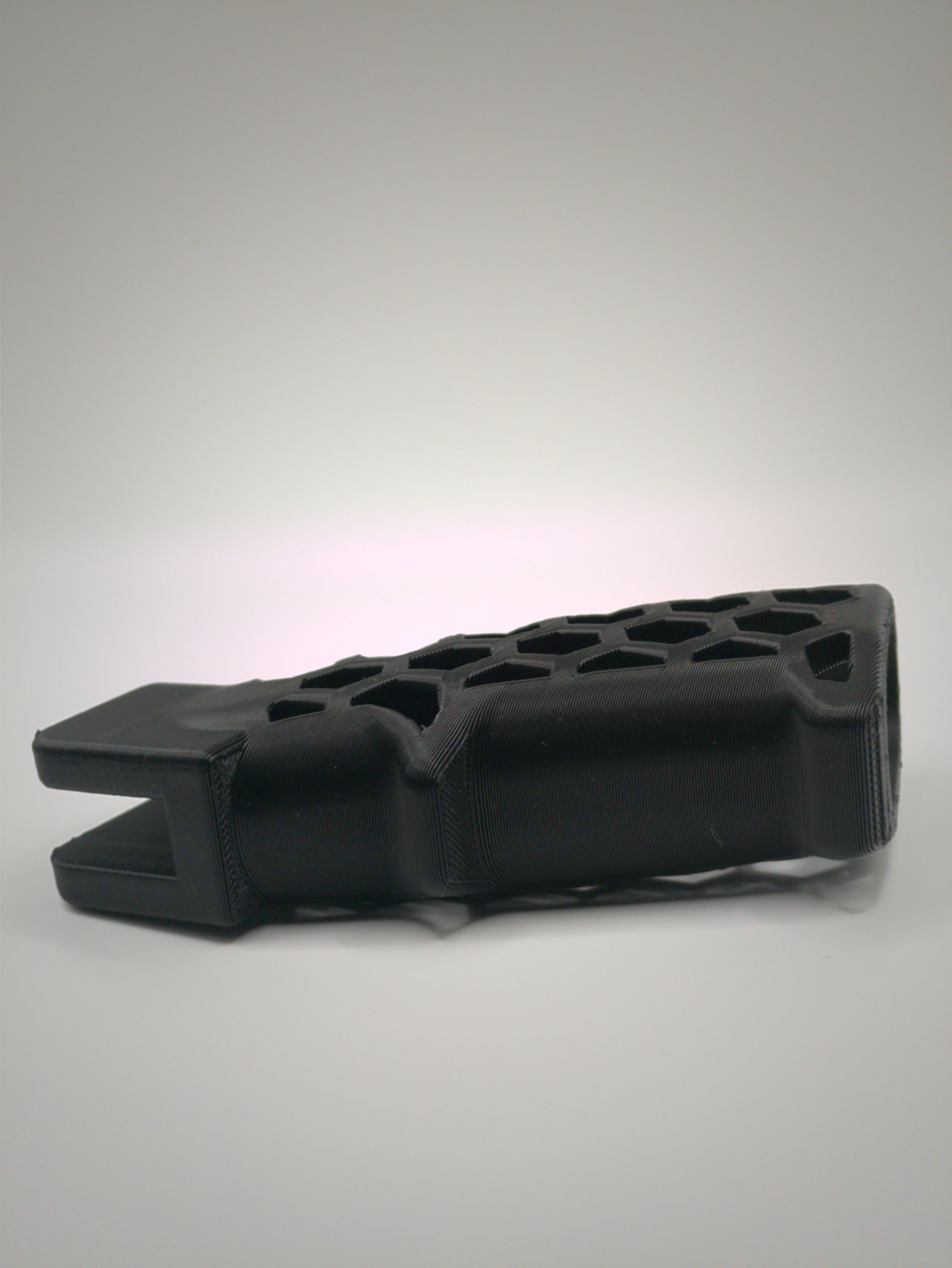 Lightweight Honeycomb AR Style Grip – ASA Polymer